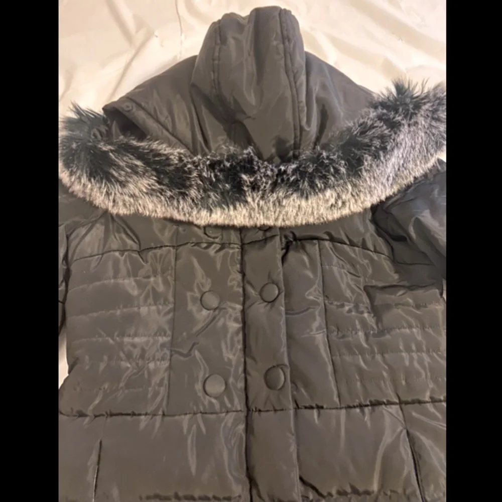 Obosoyo Coat Size Medium - Picture 6 of 8